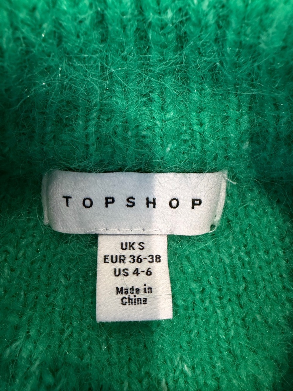 Topshop knitted fluffy cable crew jumper in green - Picture 3 of 7